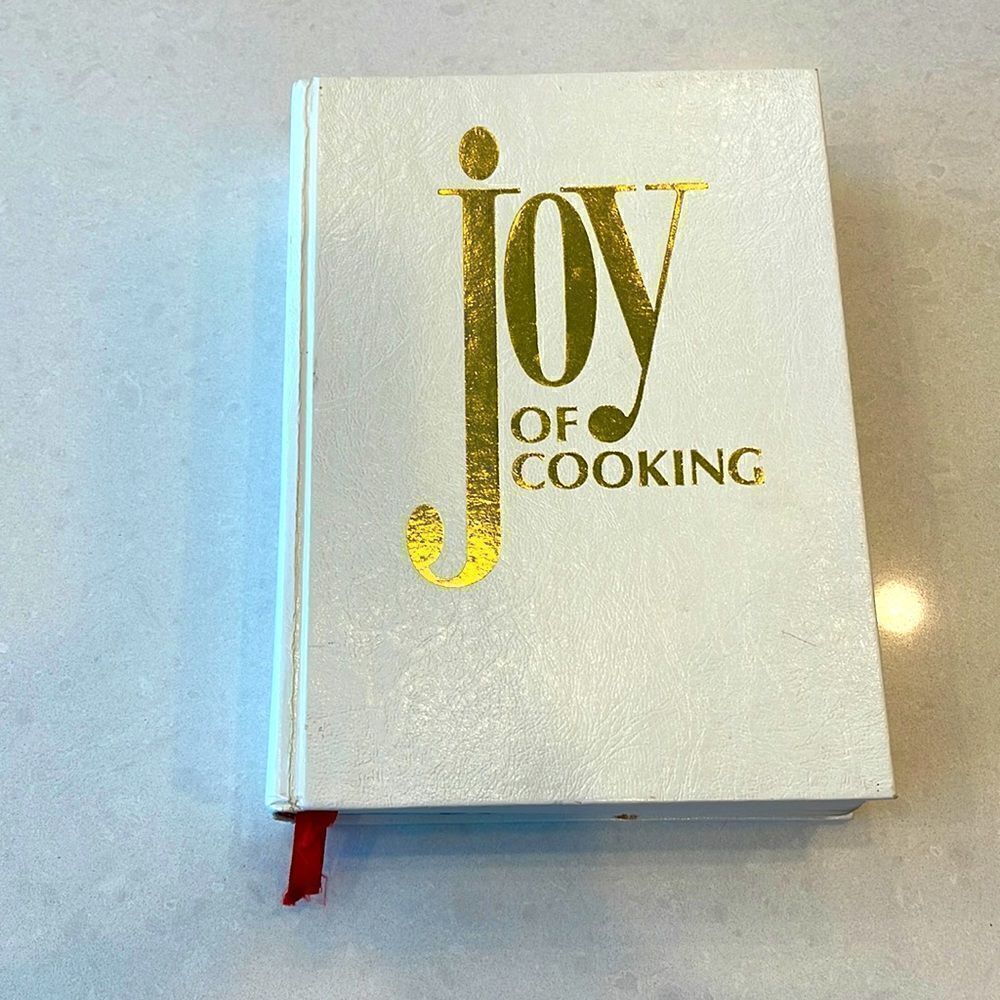 Joy of cooking cookbook Rombauer and Becker built-in book marker rare.